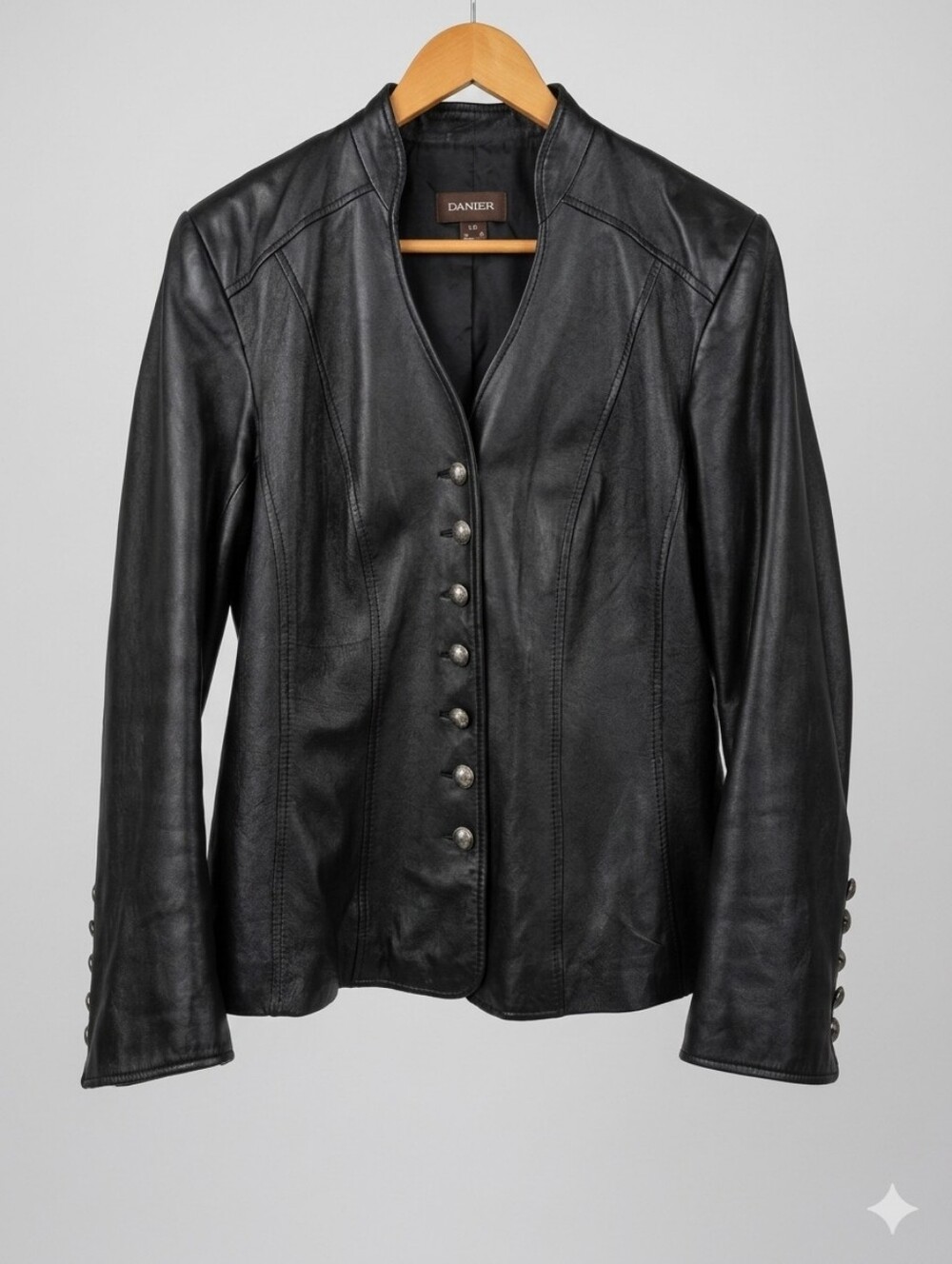 Danier Women's Black Leather Button-Front Jacket with Metal Buttons Sz Large
